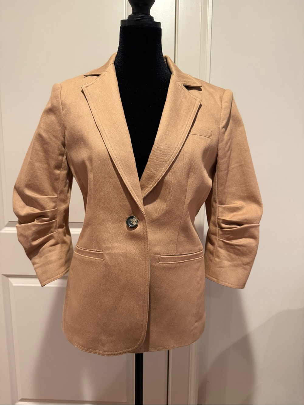 cinq à sept Khloe Denim Three-Quarter Sleeve Blazer